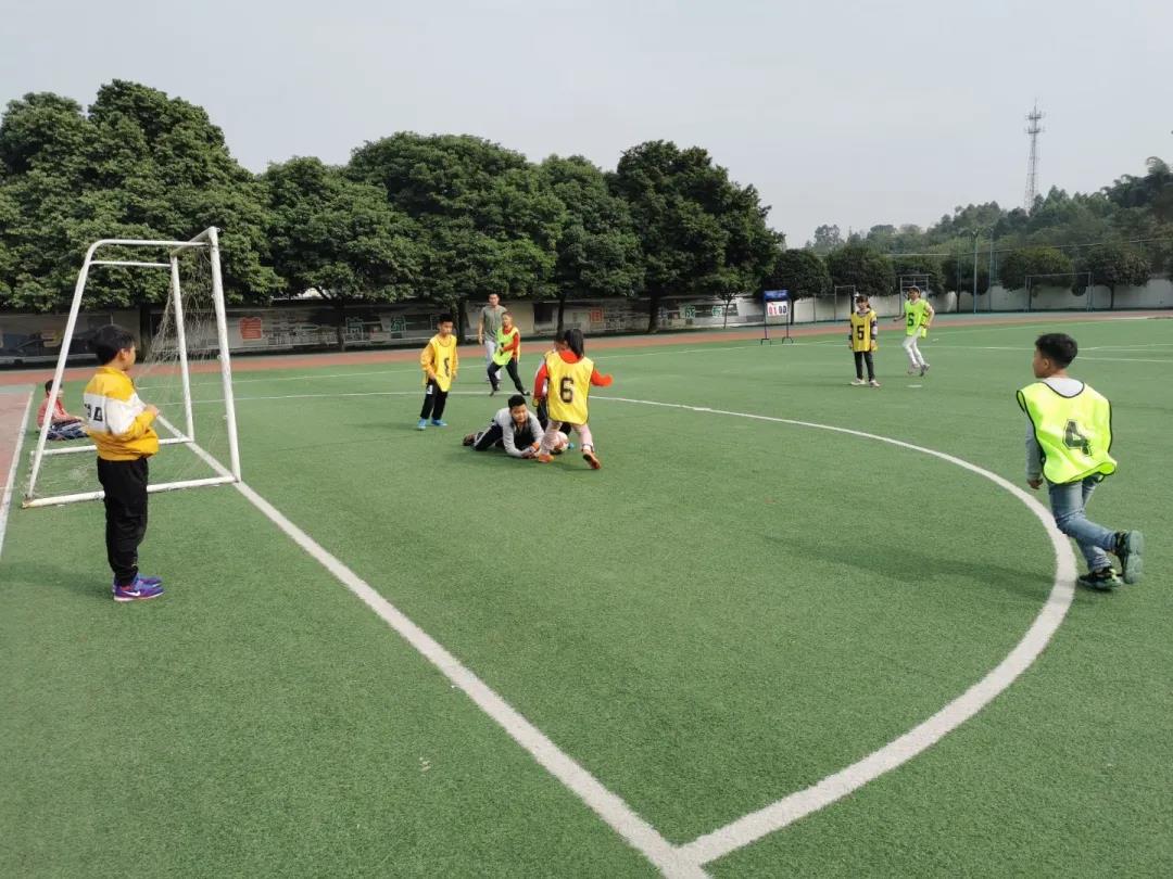 绿茵场上好少年——成都天府新区煎茶小学校园班级足球联赛
