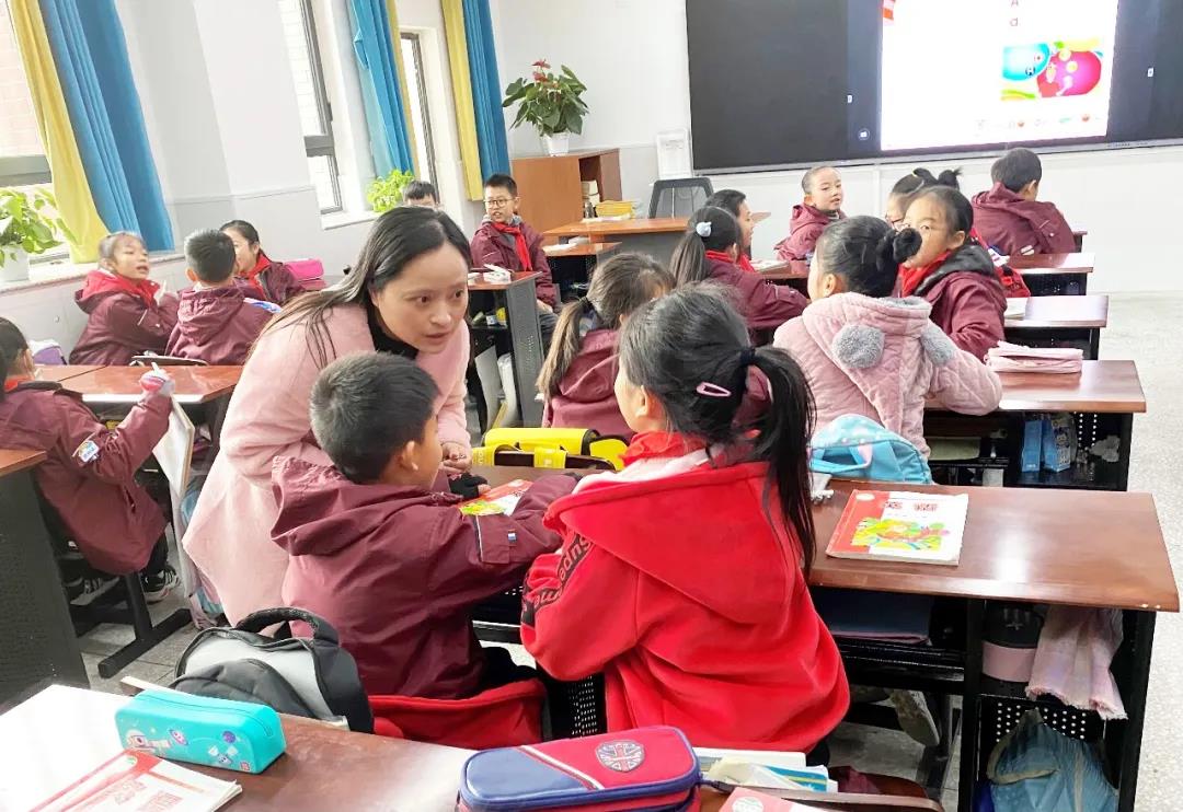 天府新区华阳小学自然拼读法对小学生英语阅读能力提升的实验研究