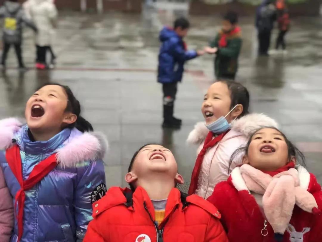 天府新区合江小学丨瑞雪兆丰年 笑颜满校园