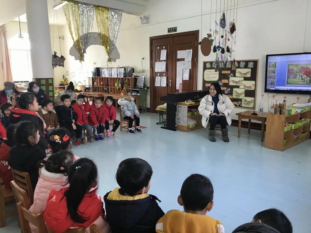 以教研，促发展——记天府新区华阳幼儿园童声项目组教研活动