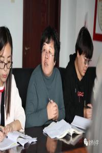 成都市双流区金桥小学召开毕业年级教师交流研讨会